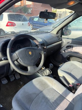 Renault Clio 2003