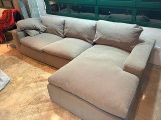 Sofá 2 plazas con chaise longue de muebles la Oca