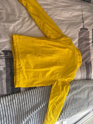Chaqueta Abercrombie & Fitch Amarilla