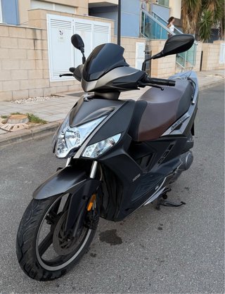 Kymco Agility City 125 Gris