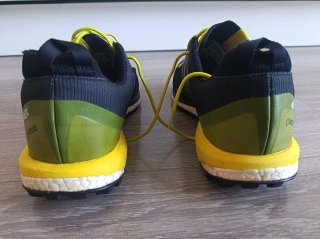 Adidas Zapatillas Negras y Amarillas