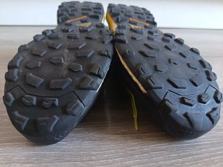Adidas Zapatillas Negras y Amarillas