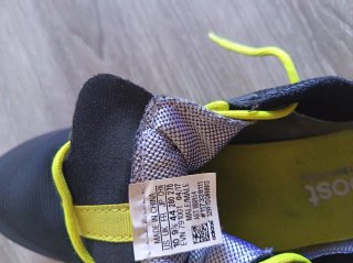 Adidas Zapatillas Negras y Amarillas