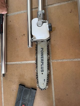 Desbrozadora 4 en 1: Cortasetos y Motosierra