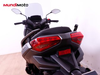 YAMAHA X-MAX 125