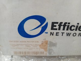 Hub Ethernet 5 Puertos y Monitor