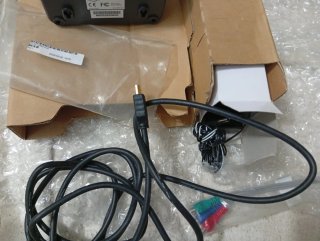 Hub Ethernet 5 Puertos y Monitor
