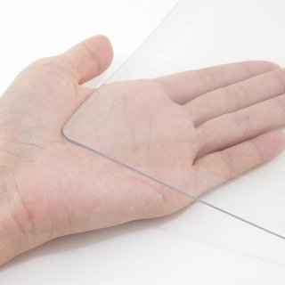 Tappeto da Tavolo in Plastica 42 x 72 Pollici, Protezione da Tavolo Trasparente da 1,5 mm, Tappeto Rettangolare per Scrivania, Impermeabile e Facile da Pulire per Ufficio, Toletta e Tavolino...