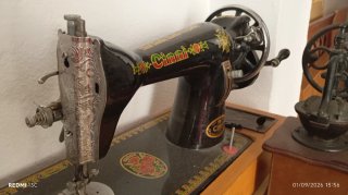 Máquina de coser Cinni vintage