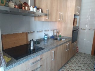 Muebles Cocina Madera y Encimera Granito