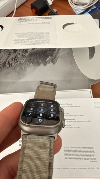Apple Watch Ultra 2 Beige/Naranja - Como Nuevo
