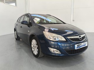 Opel Astra 2011