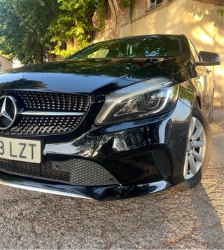 Mercedes Clase A A180d AMG Line automático (7G-DCT