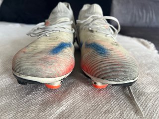 Botas de fútbol Puma Talla 42