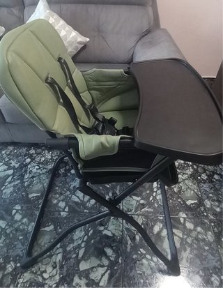 Silla de comer Bebeconfort verde