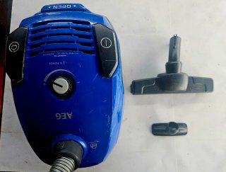 Aspiradora con bolsa AEG VX6 X force