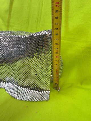 Pochette in alluminio effetto rete