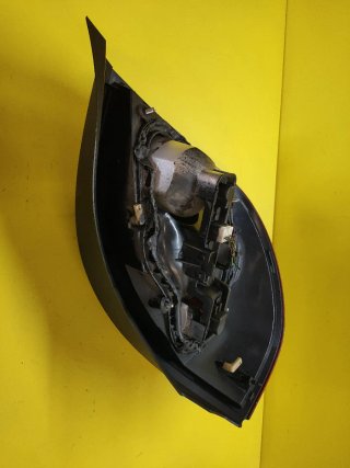 PILOTO TRASERO DERECHO NISSAN ALMERA II N16
