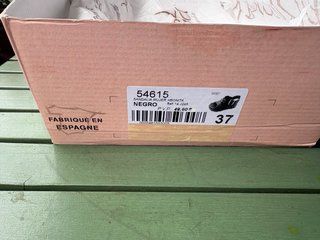 Sandalias negras mujer