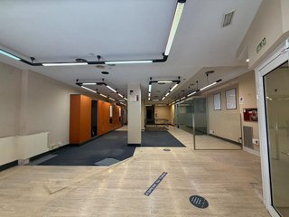 Local comercial en alquiler en Paseo Independencia en Zaragoza