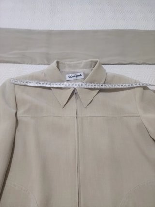 Chaqueta tipo cazadora beige