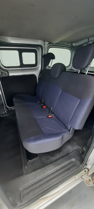 Nissan NV200 2010