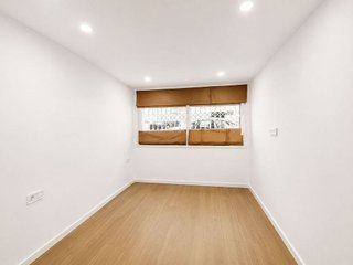 Local comercial en venta en La Salut - Lloreda en Badalona