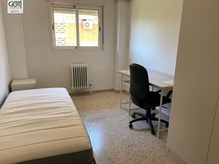 Piso en alquiler en Cervantes en Granada