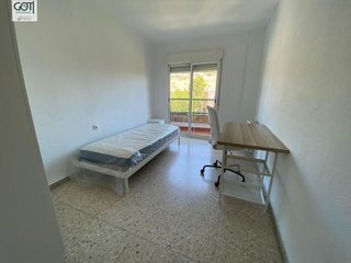 Piso en alquiler en Cervantes en Granada