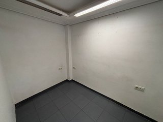 Local comercial en alquiler en Zona Concordia en Burjassot