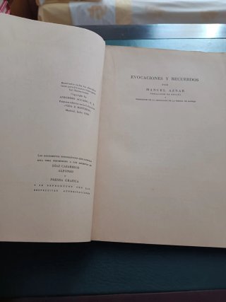 Antiguo libro 1956, Diario de una Bandera.