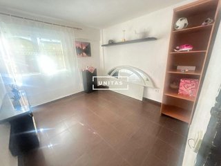 Piso en venta en Colonia Requena en Alicante