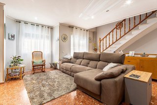 Casa adosada en venta en Zona Alta en Puçol