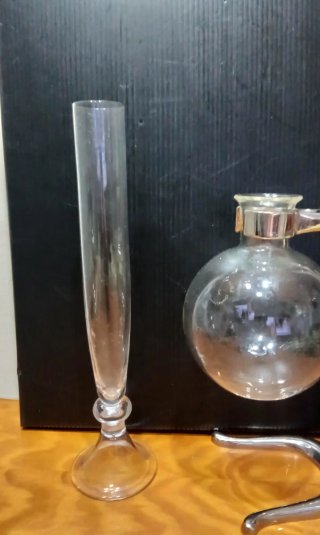Cafetera de vacío y pieza de cri