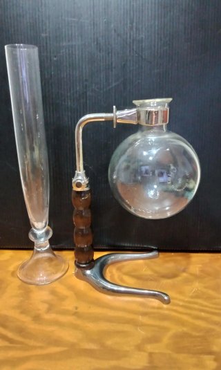 Cafetera de vacío y pieza de cri