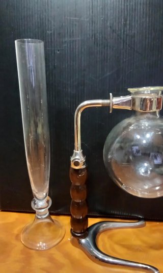 Cafetera de vacío y pieza de cri