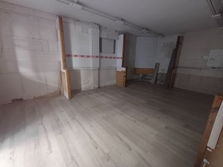 Local comercial en alquiler en Numancia en Madrid