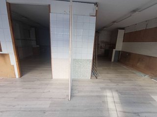 Local comercial en alquiler en Numancia en Madrid