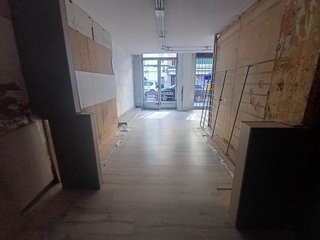 Local comercial en alquiler en Numancia en Madrid