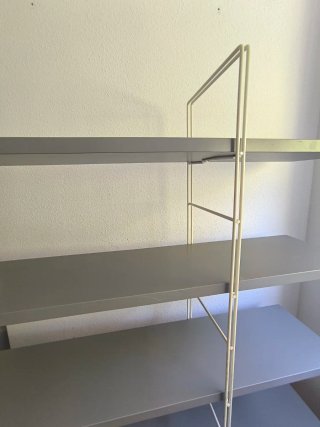 Estantería modular Ikea gris y blanca ENETRI.