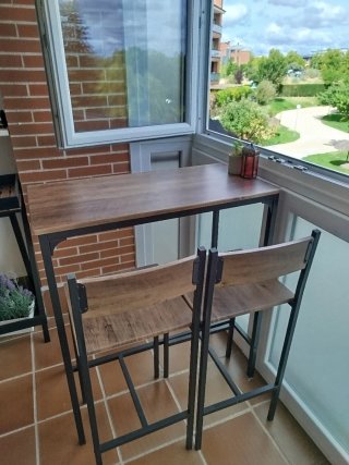 Mesa alta y 2 taburetes de jardín No hago envíos!