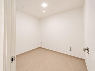 Local comercial en alquiler en La Malva-rosa en Valencia