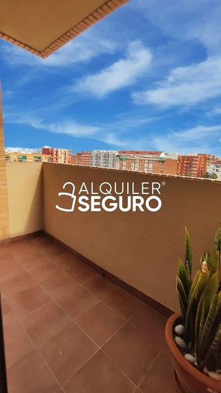 Piso en alquiler en Aiora en Valencia