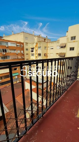 Piso en alquiler en Aiora en Valencia
