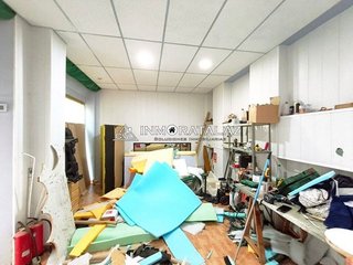 Local comercial en alquiler en Peñagrande en Madrid