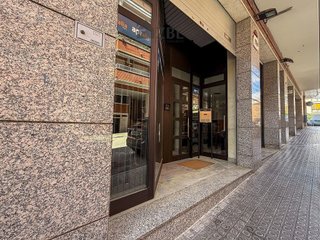 Oficina en alquiler en Plaça Catalunya en Manresa