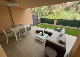 Piso en alquiler en Elviria en Marbella