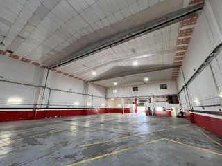 Nave industrial en alquiler en La Marina del Prat Vermell en Barcelona