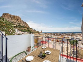 Casa adosada en venta en Casco Antiguo - Santa Cruz en Alicante