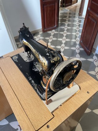 Máquina de coser antigua Singer